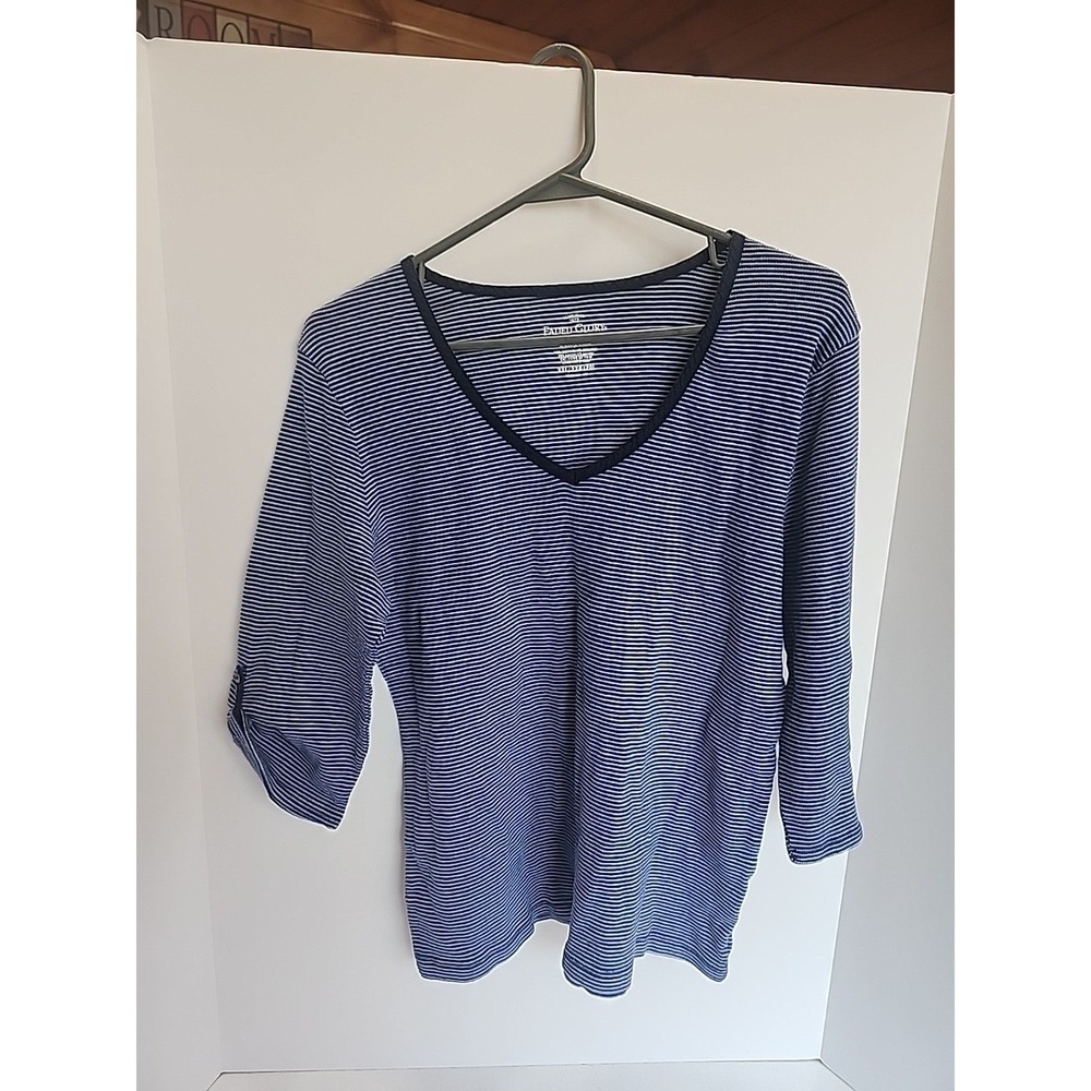Faded Glory Womens XXL 20 Navy White Striped V-Neck‎ 3/4 Sleeve Roll Tab Top